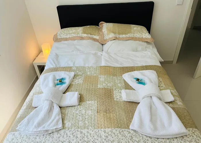 Modern living in Hamburg-Wandsbek SELF CHECK-IN 2x Schlafzimmer 1x Schlafsofa